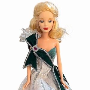 2006‎ Holiday Barbie Doll Blonde Mackie Face w Crown & 2005 Holiday Dress